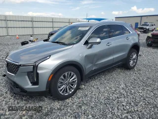 2025 Cadillac XT4 FWD Premium Luxury z VIN 1GYFZCR43SF128251, wystawiony jako Copart lot #59265035 z przebiegiem 7 271 mil mil oraz Czysty tytuł • Clean title. Historia ofert i sprzedaży dostępna na DreamBid. Obrazek 1.