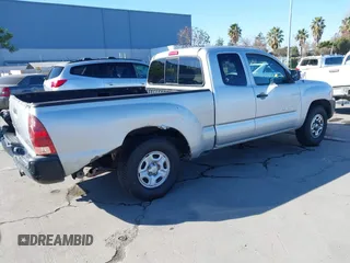 2006 Toyota Tacoma z VIN 5TETX22N46Z292287, wystawiony jako IAAI lot #41347129 z przebiegiem 121 483 mil mil oraz . Historia ofert i sprzedaży dostępna na DreamBid. Obrazek 4.