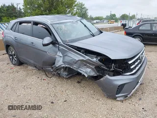 2022 Volkswagen Atlas SE with VIN 1V2LC2CA1NC203536, listed as a IAAI auction lot 42310598 with 28,724 mi miles and . Bid and sale history available at DreamBid. Image 1.