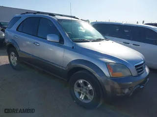 2007 Kia Sorento EX with VIN KNDJD736975666725, listed as a IAAI auction lot 41726129 with 117,151 mi miles. Bid and sale history available at carsss.com. Image 1.