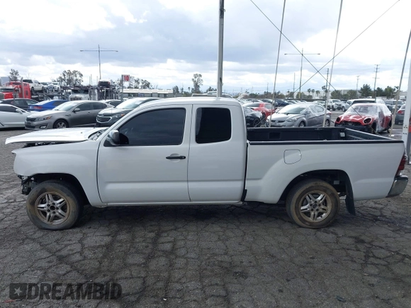2012 Toyota Tacoma with VIN 5TFTX4CN0CX014208, listed as a IAAI auction lot 41721892 with 207,656 mi miles and . Bid and sale history available at DreamBid. Image 15.
