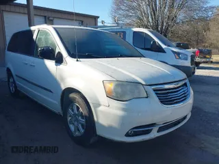 2012 Chrysler Town & Country Touring z VIN 2C4RC1BG2CR423283, wystawiony jako IAAI lot #41659852 z przebiegiem 241 403 mil mil oraz . Historia ofert i sprzedaży dostępna na DreamBid. Obrazek 1.