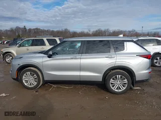 2024 Mitsubishi Outlander ES with VIN JA4J4UA88RZ038521, listed as a IAAI auction lot 41134640 with 36,801 mi miles. Bid and sale history available at carsss.com. Image 14.