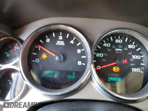 2011 Chevrolet Silverado 1500 LT with VIN 1GCRKSE03BZ418878, listed as a Copart auction lot 57763574 with 197,372 mi miles and Salvage Title. Bid and sale history available at DreamBid. Image 9.