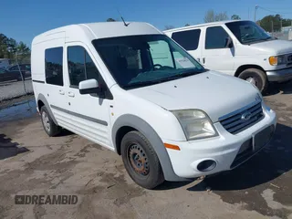 2013 Ford Transit Connect XLT z VIN NM0KS9BN2DT146983, wystawiony jako IAAI lot #41929832 z przebiegiem 70 245 mil mil oraz . Historia ofert i sprzedaży dostępna na DreamBid. Obrazek 1.