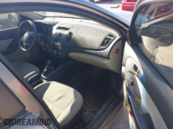 2012 Kia Forte EX with VIN KNAFU4A24C5560114, listed as a IAAI auction lot 41669309 with 236,464 mi miles. Bid and sale history available at carsss.com. Image 5.