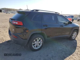 2016 Jeep Cherokee Altitude with VIN 1C4PJMAB8GW112362, listed as a Copart auction lot 82897994 with 115,625 mi miles and Salvage title. Bid and sale history available at DreamBid. Image 3.