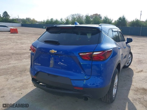 2019 Chevrolet Blazer with VIN 3GNKBBRA8KS613528, listed as a IAAI auction lot 40734671 with 82,418 mi miles. Bid and sale history available at carsss.com. Image 4.