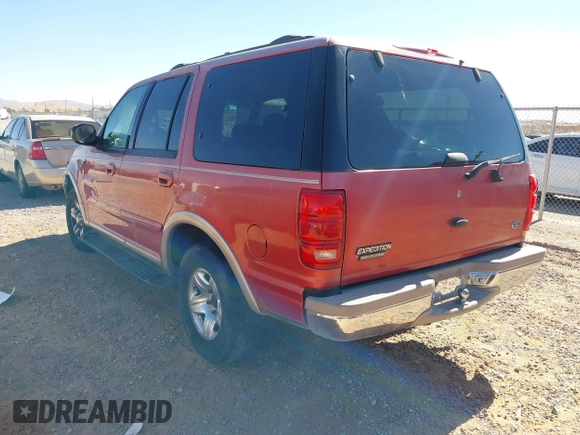 1998 Ford Expedition XLT with VIN 1FMRU17L7WLC03522, listed as a IAAI auction lot 41435642 with 239,787 mi miles. Bid and sale history available at carsss.com. Image 3.
