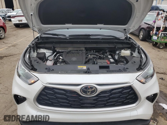 2023 Toyota Highlander L with VIN 5TDKDRAH4PS049246, listed as a Copart auction lot 57025305 with 9,848 mi miles and Salvage title. Bid and sale history available at DreamBid. Image 12.