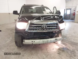 2011 Toyota Sequoia SR5 with VIN 5TDBY5G19BS047363, listed as a IAAI auction lot 41296868 with 264,632 mi miles. Bid and sale history available at carsss.com. Image 6.