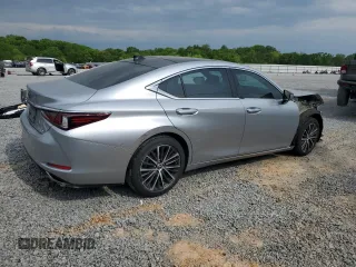 2022 Lexus ES 350 z VIN 58ADZ1B16NU137290, wystawiony jako Copart lot #53819995 z przebiegiem 28 349 mil mil oraz Szkody całkowita. Historia ofert i sprzedaży dostępna na DreamBid. Obrazek 3.