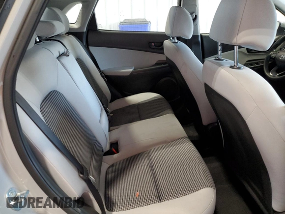 2022 Hyundai Kona SE with VIN KM8K2CAB1NU792305, listed as a Copart auction lot 48999245 with 57,554 mi miles and Clean Title. Bid and sale history available at carsss.com. Image 10.