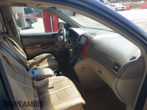 2006 Toyota Sienna XLE with VIN 5TDZA22C46S484087, listed as a IAAI auction lot 41658744 with 228,097 mi miles. Bid and sale history available at carsss.com. Image 5.