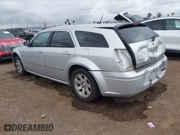 2008 Dodge Magnum SXT with VIN 2D4FV37V48H225739, listed as a IAAI auction lot 42078883 with Not Provided miles and . Bid and sale history available at carsss.com. Image 3.