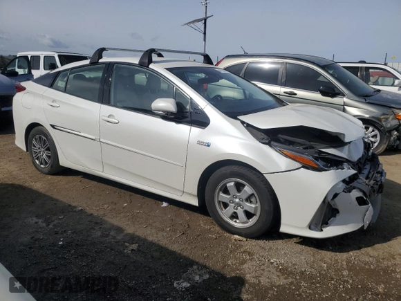 2020 Toyota Prius LE with VIN JTDKARFP3L3153702, listed as a Copart auction lot 44709075 with 124,125 mi miles and Salvage Title. Bid and sale history available at DreamBid. Image 4.
