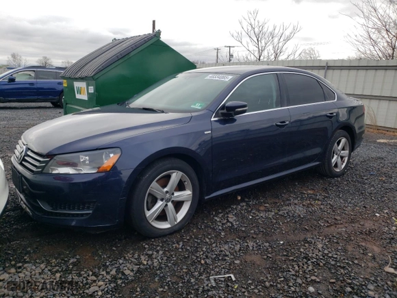 2014 Volkswagen Passat Wolfsburg Ed with VIN 1VWAT7A34EC027007, listed as a Copart auction lot 48334085 with 900,070 mi miles and Clean Title. Bid and sale history available at carsss.com. Image 1.