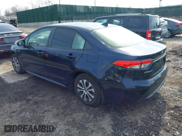 2021 Toyota Corolla Hybrid LE with VIN JTDEAMDE8MJ017192, listed as a IAAI auction lot 41669538 with 45,746 mi miles. Bid and sale history available at carsss.com. Image 3.