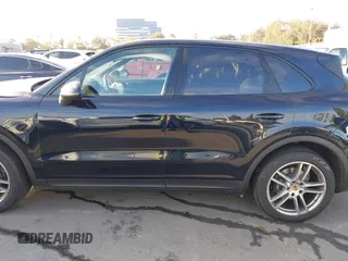 2020 Porsche Cayenne with VIN WP1AA2AY3LDA04136, listed as a IAAI auction lot 41713339 with 24,513 mi miles and . Bid and sale history available at DreamBid. Image 14.