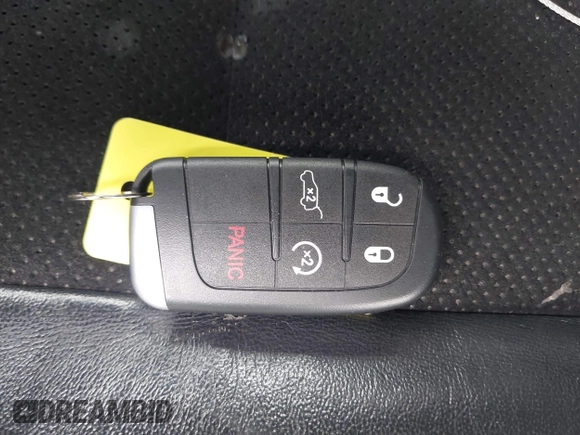 2018 Jeep Grand Cherokee Altitude z VIN 1C4RJFAGXJC190814, wystawiony jako IAAI lot #42660901 z przebiegiem 127 632 mil mil oraz . Historia ofert i sprzedaży dostępna na DreamBid. Obrazek 11.