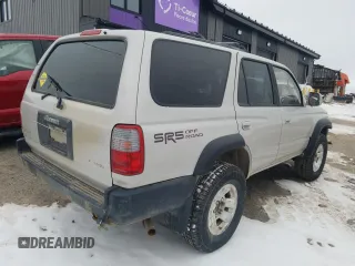 1998 Toyota 4Runner SR5 z VIN JT3HN86R0W0155699, wystawiony jako Copart lot #49859205 z przebiegiem 210 964 mil mil oraz Szkoda całkowita • Salvage title. Historia ofert i sprzedaży dostępna na DreamBid. Obrazek 3.