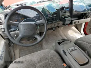 1999 GMC Yukon with VIN 1GKEK13R5XJ768856, listed as a Copart auction lot 67579134 with 189,397 mi miles and Salvage Title. Bid and sale history available at carsss.com. Image 8.