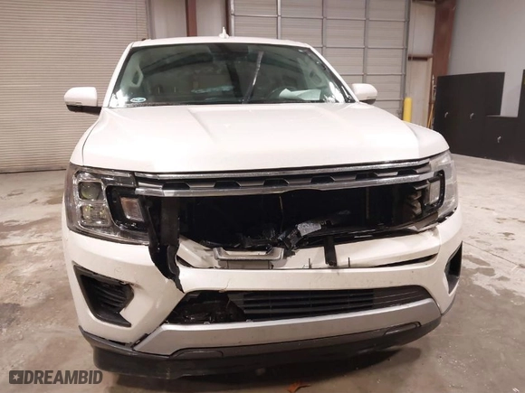 2018 Ford Expedition Max XLT with VIN 1FMJK1HT7JEA46234, listed as a IAAI auction lot 41572351 with NaN miles. Bid and sale history available at carsss.com. Image 6.