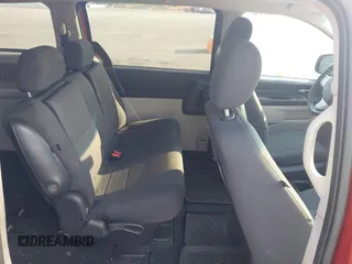2008 Dodge Grand Caravan SE z VIN 2D8HN44H58R724409, wystawiony jako IAAI lot #42414474 z przebiegiem 122 712 mil mil oraz . Historia ofert i sprzedaży dostępna na DreamBid. Obrazek 8.