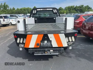 2012 Ford F-250 XL z VIN 1FT7X2B64CEC58701, wystawiony jako IAAI lot #42843909 z przebiegiem 215 931 mil mil oraz . Historia ofert i sprzedaży dostępna na DreamBid. Obrazek 13.