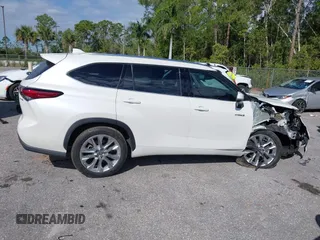 2021 Toyota Highlander Hybrid Limited with VIN 5TDYARAH2MS009326, listed as a IAAI auction lot 41674315 with 76,104 mi miles and . Bid and sale history available at DreamBid. Image 14.