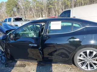 2023 Nissan Maxima Platinum z VIN 1N4AA6FV9PC513365, wystawiony jako IAAI lot #41652441 z przebiegiem 9 650 mil mil oraz . Historia ofert i sprzedaży dostępna na DreamBid. Obrazek 14.