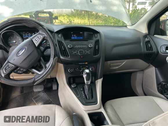 2015 Ford Focus SE with VIN 1FADP3F21FL338821, listed as a Copart auction lot 54631415 with 84,648 mi miles and Salvage Title. Bid and sale history available at carsss.com. Image 9.