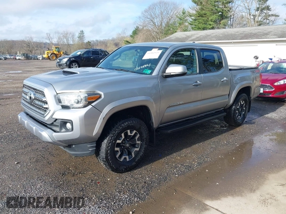 2016 Toyota Tacoma SR with VIN 3TMCZ5AN9GM001620, listed as a IAAI auction lot 41902924 with 117,462 mi miles. Bid and sale history available at carsss.com. Image 2.