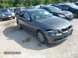 2007 BMW 3 Series 328xi z VIN WBAVC93547KX61344, wystawiony jako IAAI lot #42751099 z przebiegiem 232 538 mil mil oraz . Historia ofert i sprzedaży dostępna na DreamBid. Obrazek 1.