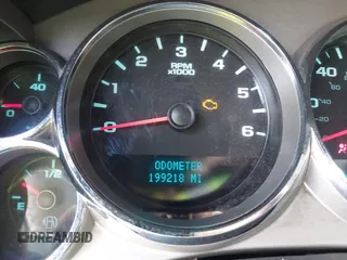 2008 GMC Sierra 1500 SLE1 z VIN 2GTEC130981215732, wystawiony jako IAAI lot #42148199 z przebiegiem 199 218 mil mil oraz . Historia ofert i sprzedaży dostępna na DreamBid. Obrazek 16.