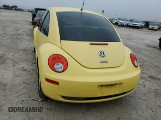 2006 Volkswagen New Beetle Coupe with VIN 3VWRR31C36M402055, listed as a Copart auction lot 80016034 with 142,268 mi miles and Clean Title. Bid and sale history available at carsss.com. Image 6.