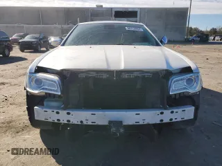 2015 Chrysler 300 C with VIN 2C3CCAET9FH922210, listed as a Copart auction lot 80310864 with 118,931 mi miles and Salvage Title. Bid and sale history available at DreamBid. Image 5.