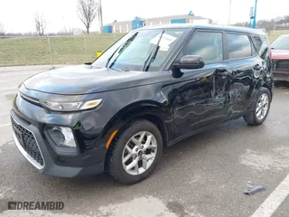 2022 Kia Soul LX with VIN KNDJ23AU7N7163132, listed as a IAAI auction lot 41137660 with 109,791 mi miles. Bid and sale history available at carsss.com. Image 20.
