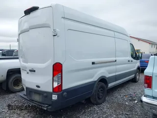 2020 Ford Transit Cargo z VIN 1FTBR3X87LKB51535, wystawiony jako IAAI lot #42382139 z przebiegiem 434 594 mil mil oraz . Historia ofert i sprzedaży dostępna na DreamBid. Obrazek 4.