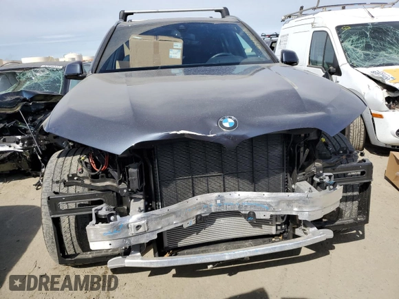 2021 BMW X5 xDrive40i with VIN 5UXCR6C00M9E73613, listed as a Copart auction lot 47495273 with 23,692 mi miles and . Bid and sale history available at DreamBid. Image 5.