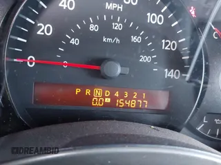 2006 Nissan Armada LE z VIN 5N1AA08A16N710269, wystawiony jako IAAI lot #42250893 z przebiegiem 154 877 mil mil oraz . Historia ofert i sprzedaży dostępna na DreamBid. Obrazek 16.