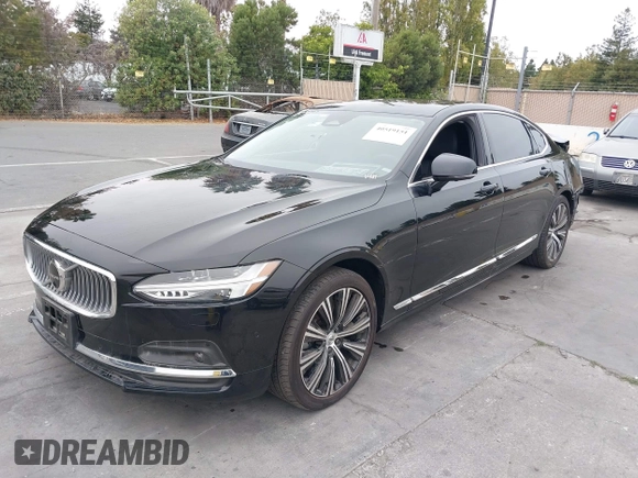 2023 Volvo S90 Plus z VIN LVY062MN1PP348741, wystawiony jako IAAI lot #40519151 z przebiegiem 49 300 mil mil oraz . Historia ofert i sprzedaży dostępna na DreamBid. Obrazek 18.
