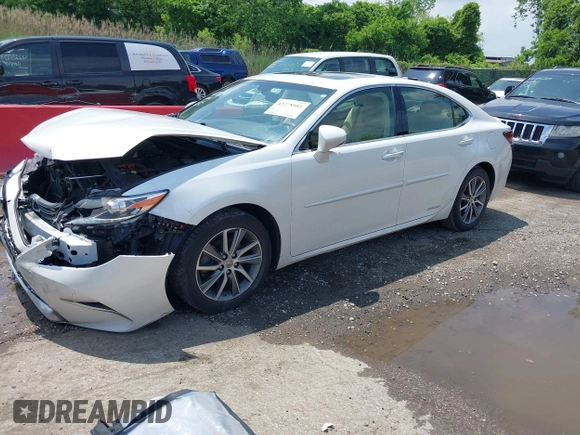 2016 Lexus ES 300h z VIN JTHBW1GG8G2110372, wystawiony jako IAAI lot #42278981 z przebiegiem 140 963 mil mil oraz . Historia ofert i sprzedaży dostępna na DreamBid. Obrazek 2.