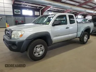 2010 Toyota Tacoma z VIN 5TEUX4EN0AZ674613, wystawiony jako Copart lot #59273985 z przebiegiem 193 964 mil mil oraz Czysty tytuł • Clean title. Historia ofert i sprzedaży dostępna na DreamBid. Obrazek 1.