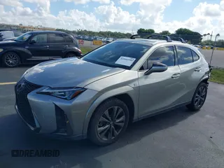 2022 Lexus UX 200 F Sport z VIN JTHE3JBH9N2048306, wystawiony jako IAAI lot #42516590 z przebiegiem 73 139 mil mil oraz . Historia ofert i sprzedaży dostępna na DreamBid. Obrazek 2.