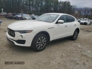 2017 Maserati Levante with VIN ZN661XUA1HX214581, listed as a Copart auction lot 54144635 with 68,096 mi miles and Clean Title. Bid and sale history available at carsss.com. Image 1.