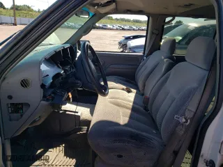 1995 Chevrolet Suburban with VIN 1GNFK16KXSJ398745, listed as a Copart auction lot 67475634 with 165,548 mi miles and Salvage Title. Bid and sale history available at carsss.com. Image 7.