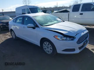 2014 Ford Fusion S with VIN 1FA6P0G79E5382165, listed as a IAAI auction lot 41593124 with 90,212 mi miles and . Bid and sale history available at carsss.com. Image 1.