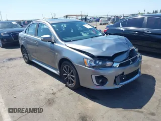 2017 Mitsubishi Lancer ES z VIN JA32U2FU3HU007952, wystawiony jako IAAI lot #42413502 z przebiegiem 79 389 mil mil oraz . Historia ofert i sprzedaży dostępna na DreamBid. Obrazek 1.