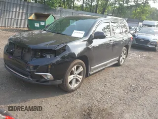 2011 Toyota Highlander Limited z VIN 5TDDK3EH5BS087809, wystawiony jako IAAI lot #42412004 z przebiegiem 191 511 mil mil oraz . Historia ofert i sprzedaży dostępna na DreamBid. Obrazek 17.